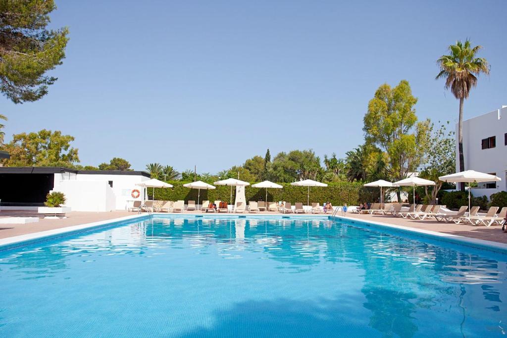 Apartamentos Club Cala Azul photo 2