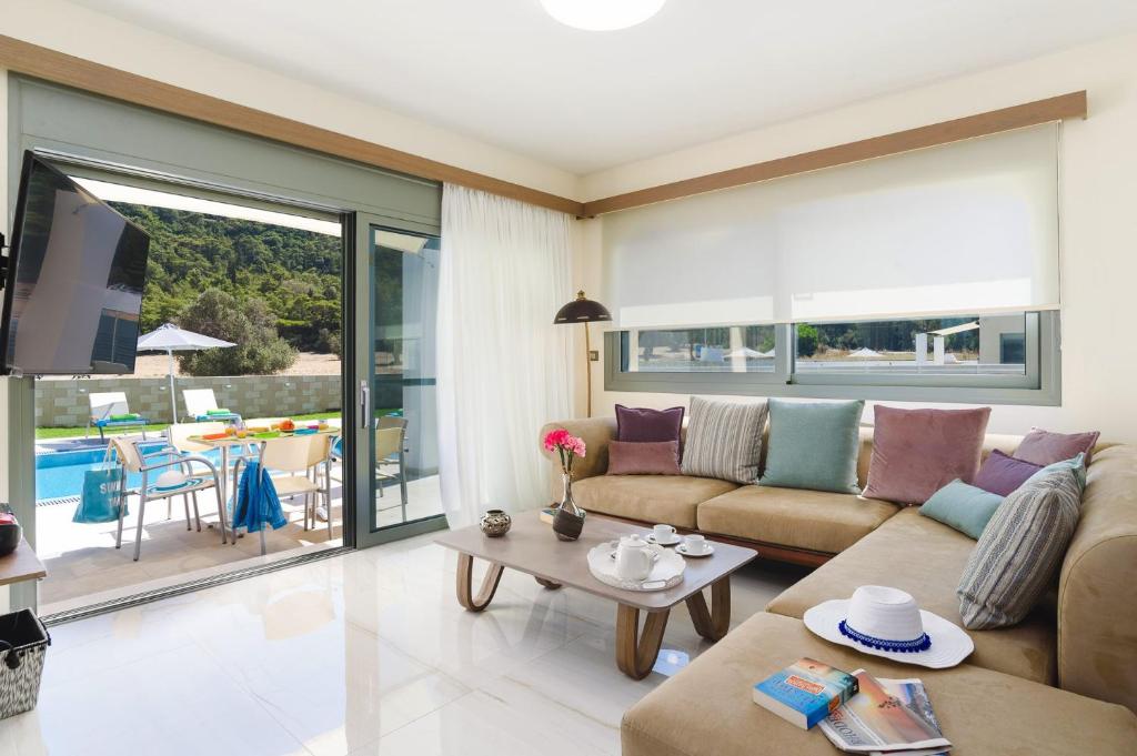 Villa Paleos Evergreen by Villa Plus photo 4