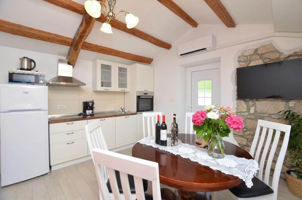 House Carlo photo 3