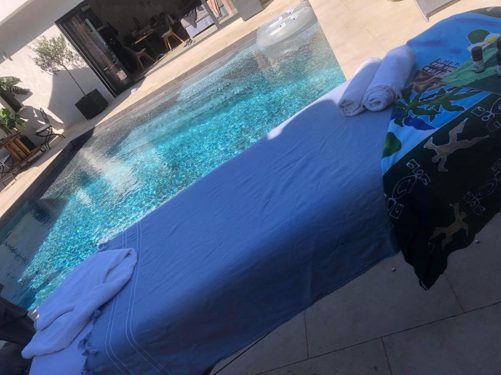 La Suite Côté Pool-House Piscine, Sauna & Jacuzzi privatifs photo 4