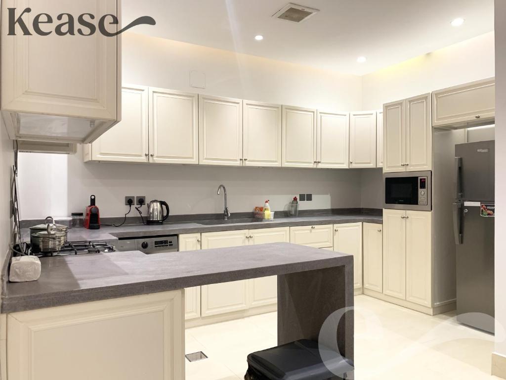Kease Narjis B-4 Luxury Gold AG58 photo 2