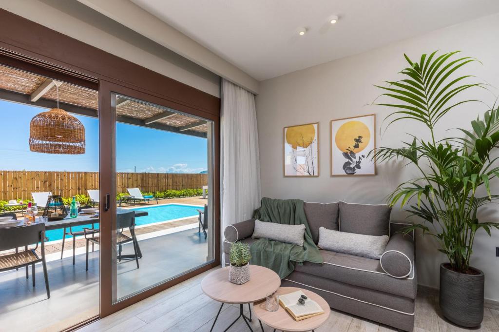 Villa Maira Rose by Villa Plus photo 2