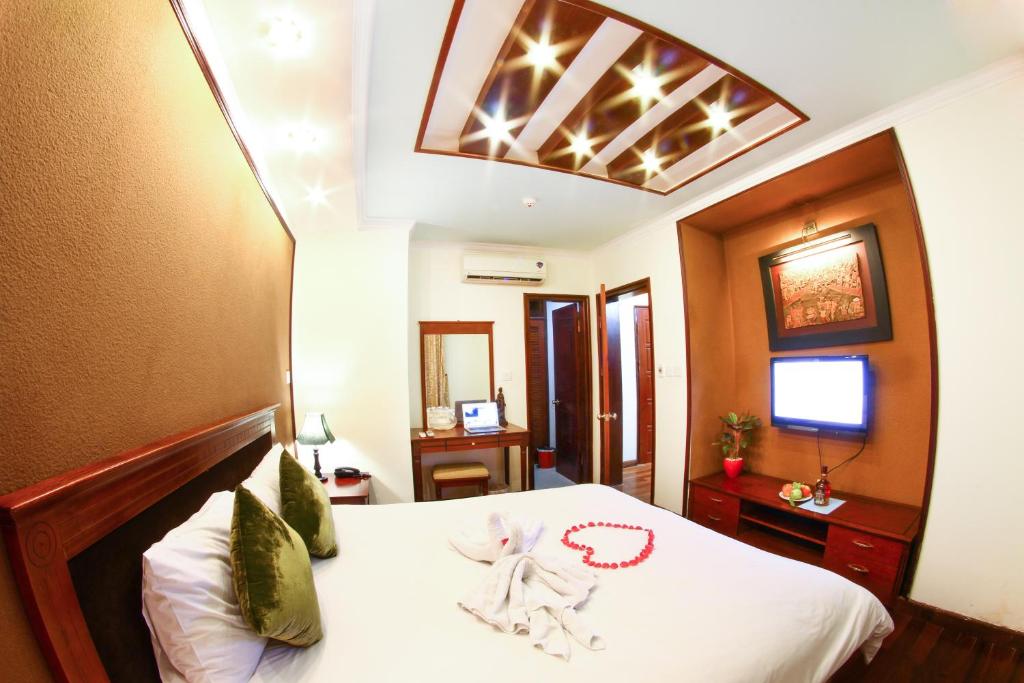 Семейный (Cемейный номер с собственной ванной комнатой), Atrium Hotel