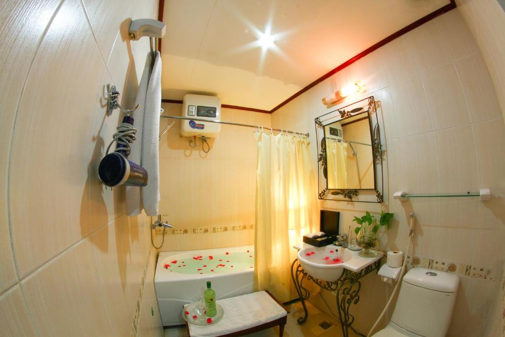 Семейный (Cемейный номер с собственной ванной комнатой), Atrium Hotel