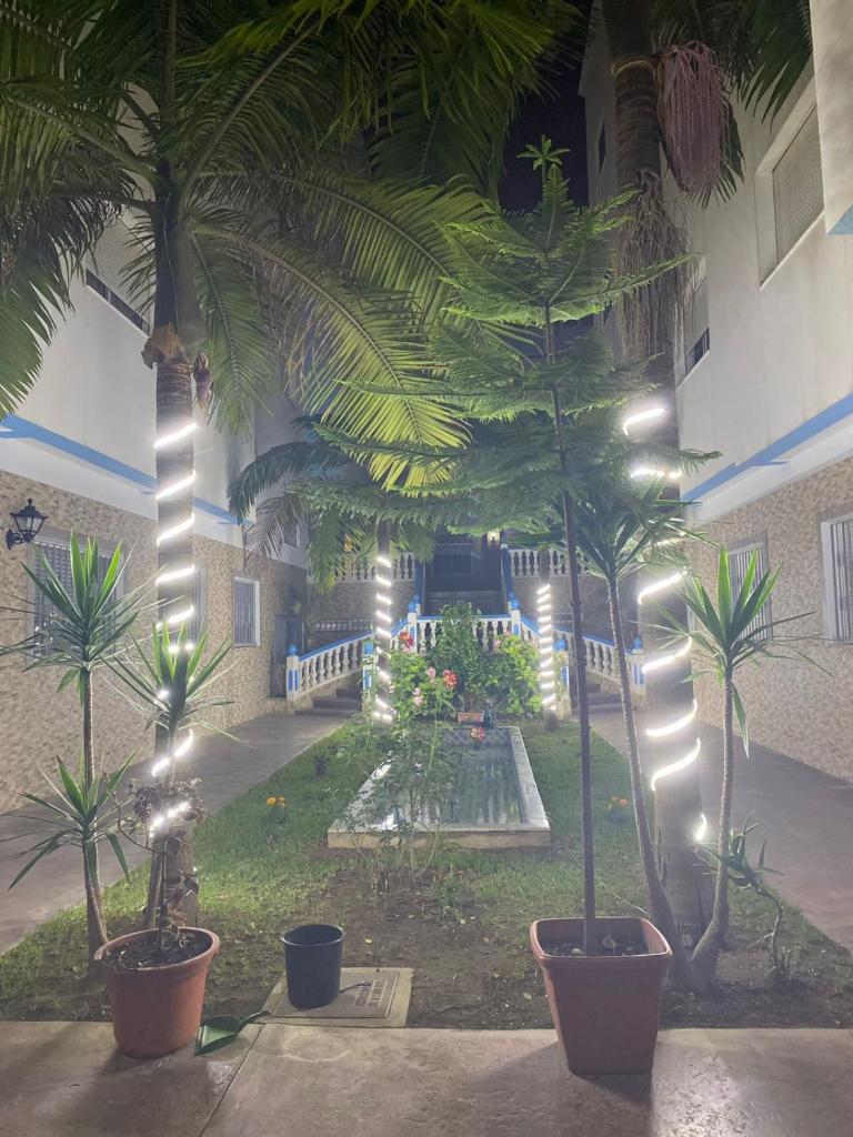 Appartement Martil 3 chambres proche de centre ville 5mn à pied et la plage 10mn à pied et 10mn de aeroport Tetouan en voiture