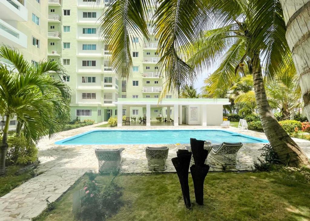 Escape Oceanfront Condo in Avenida Espana w/Pool photo 4