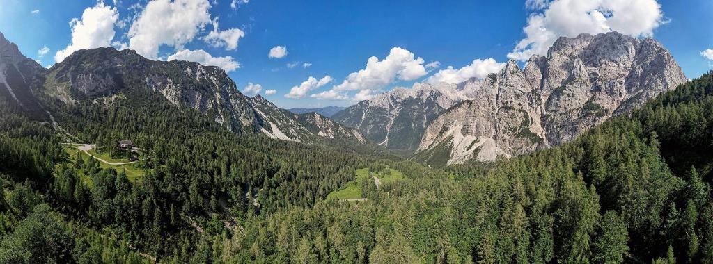 Erjavčeva mountain hut at Vršič pass photo 2