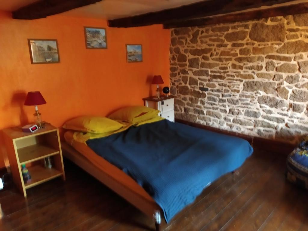 maison en granit bleue photo 1