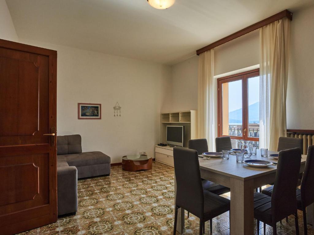 Apartment Home Sweet Home by Interhome photo 4