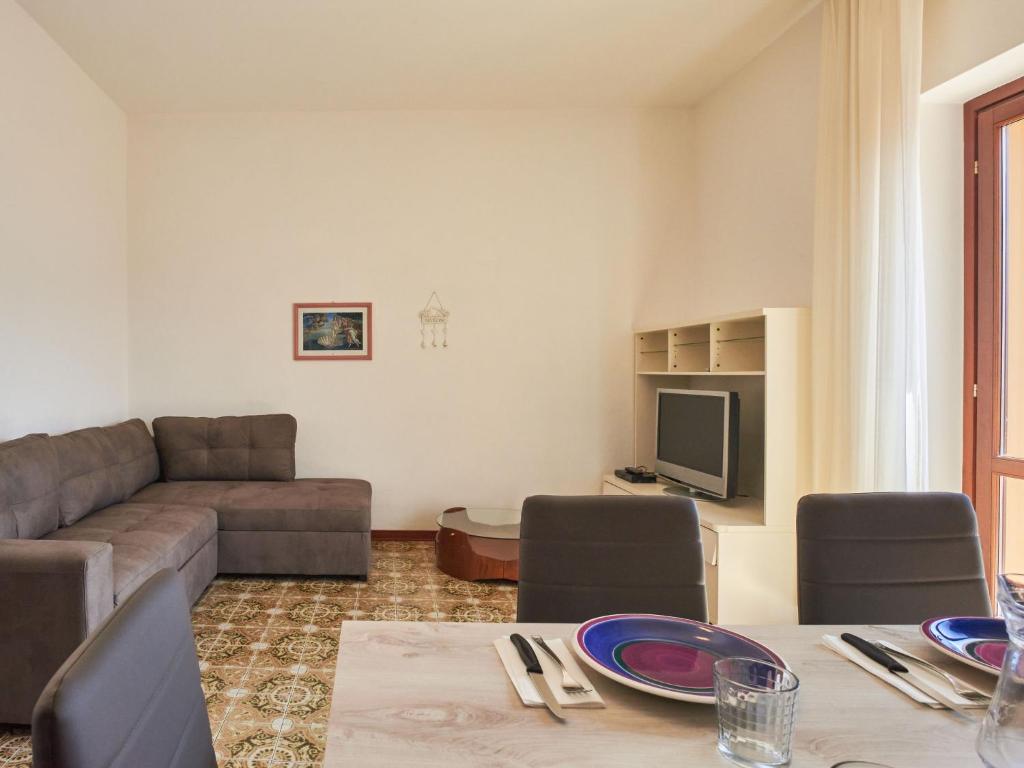 Apartment Home Sweet Home by Interhome photo 3