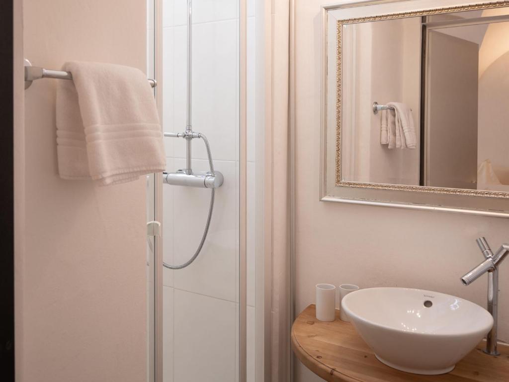 Apartment Chesa Chascharia 1 by Interhome photo 3