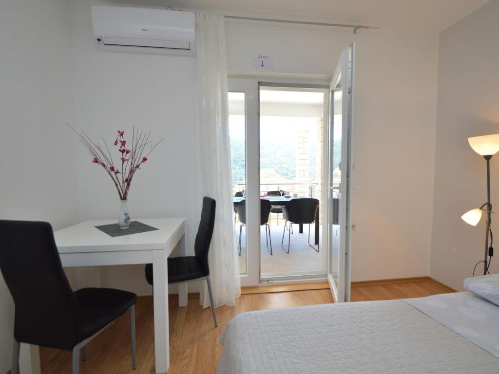 Apartment Miro-2 by Interhome photo 3