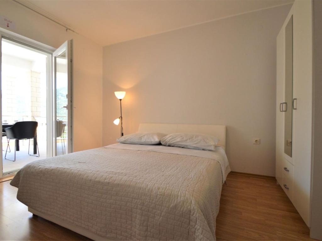 Apartment Miro-2 by Interhome photo 4