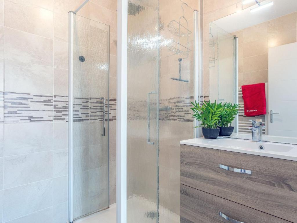 Apartment Le Clos des Alberes-1 by Interhome photo 4