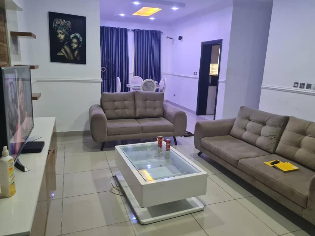 Plistbooking 3 Bedroom Duplex, City View Estate photo 2