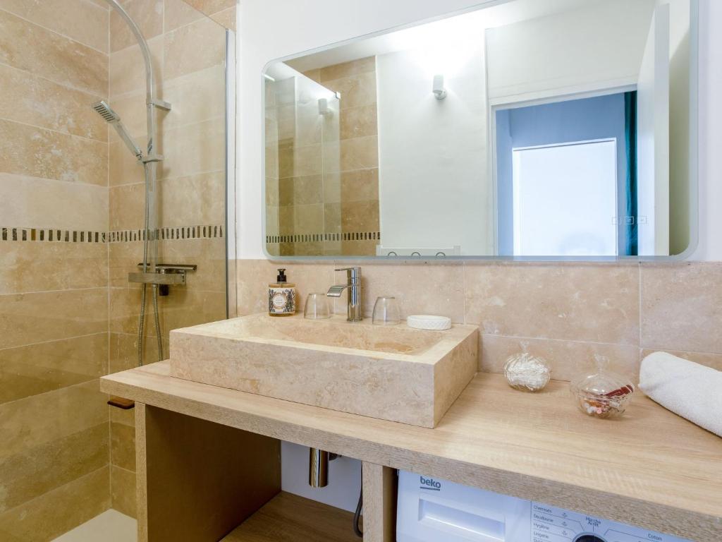 Apartment Saint James-13 by Interhome photo 2