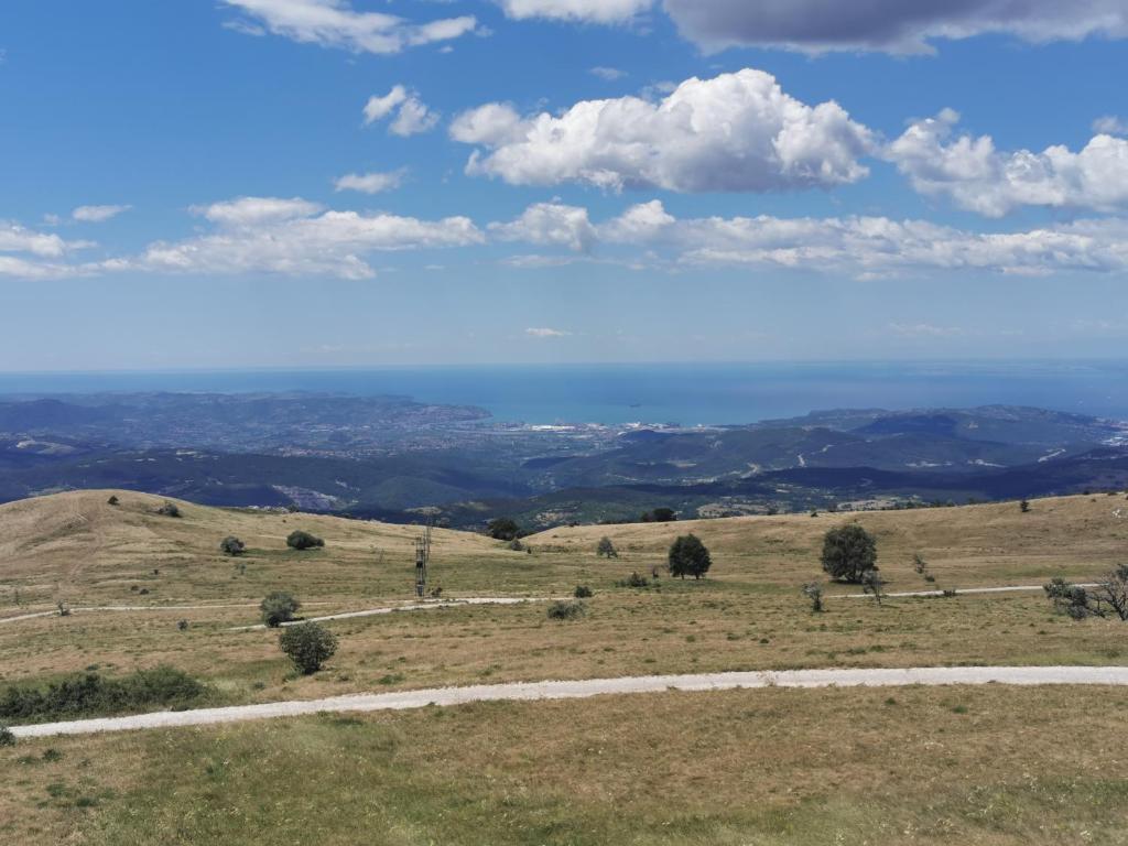 Tumova koča na Slavniku photo 2