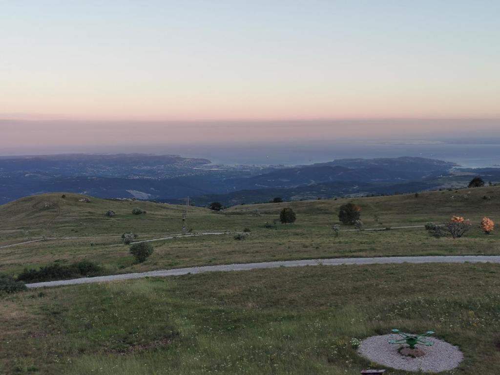 Tumova koča na Slavniku photo 3