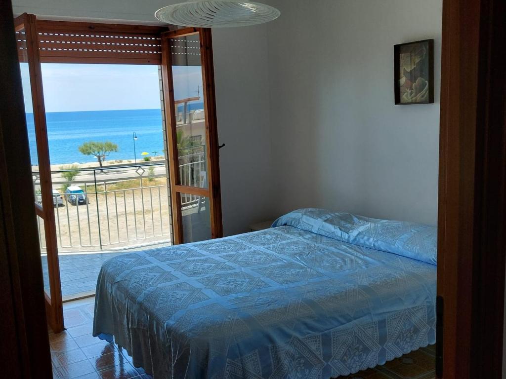 Ascea appartamento panoramico fronte mare photo 1