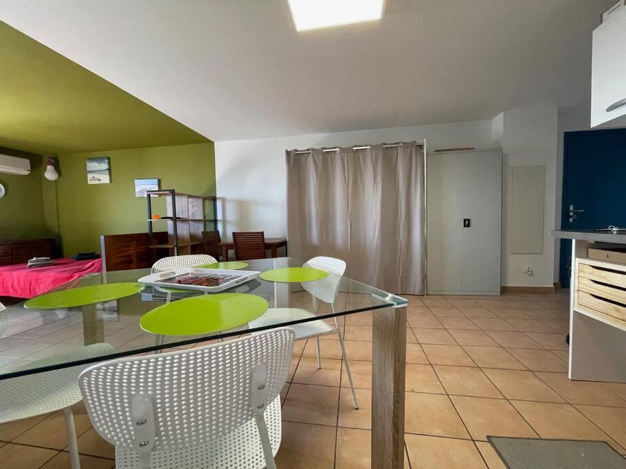 Immense StuDio 51 jusqu'à 4 personnes avec vue mer photo 3