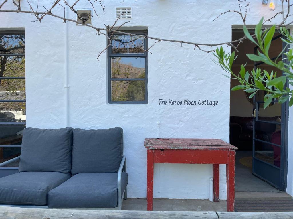 The Karoo Moon House & Cottage photo 3
