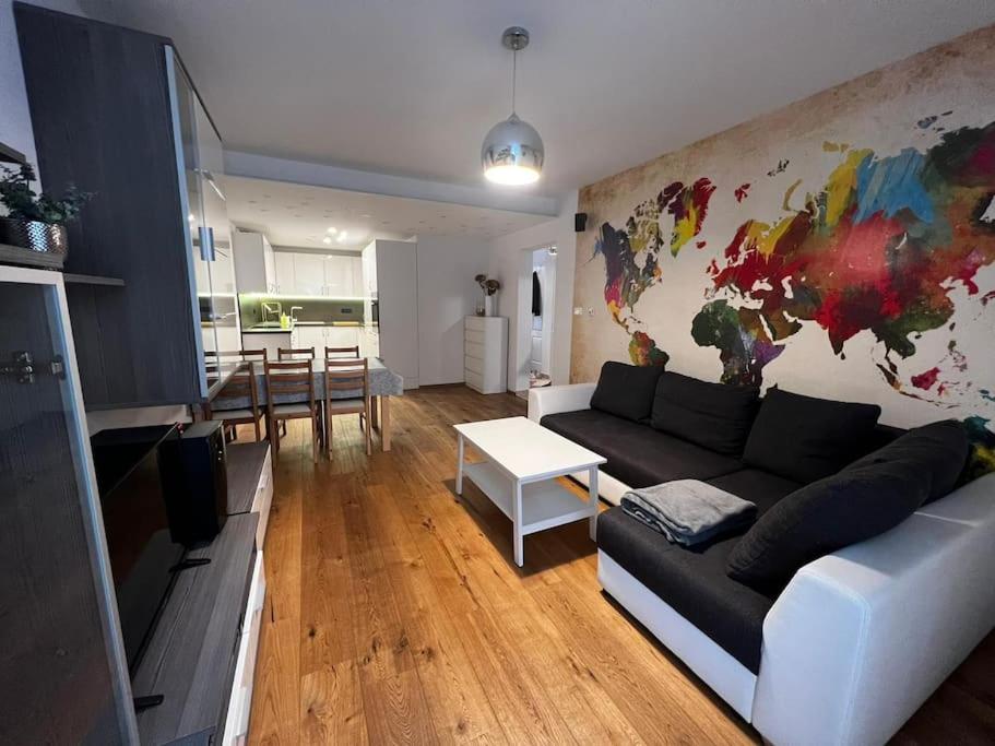 Porec, Tolle 3 Zi-WHG, sehr ZENTRAL, TOP Zustand! Mit Internet und W-Lan! photo 1
