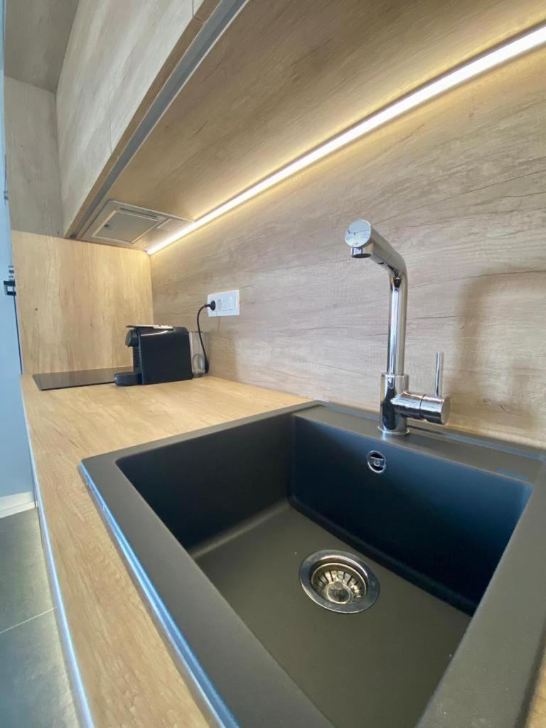 Marina Bay - Exclusive Apartment with Private Pool and Adriatic Sea View photo 3