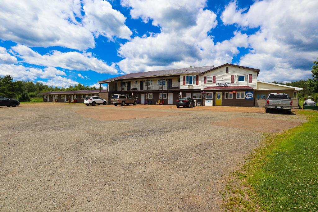 Atlantic Motel photo 1