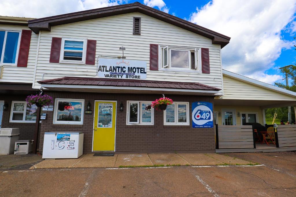 Atlantic Motel photo 2