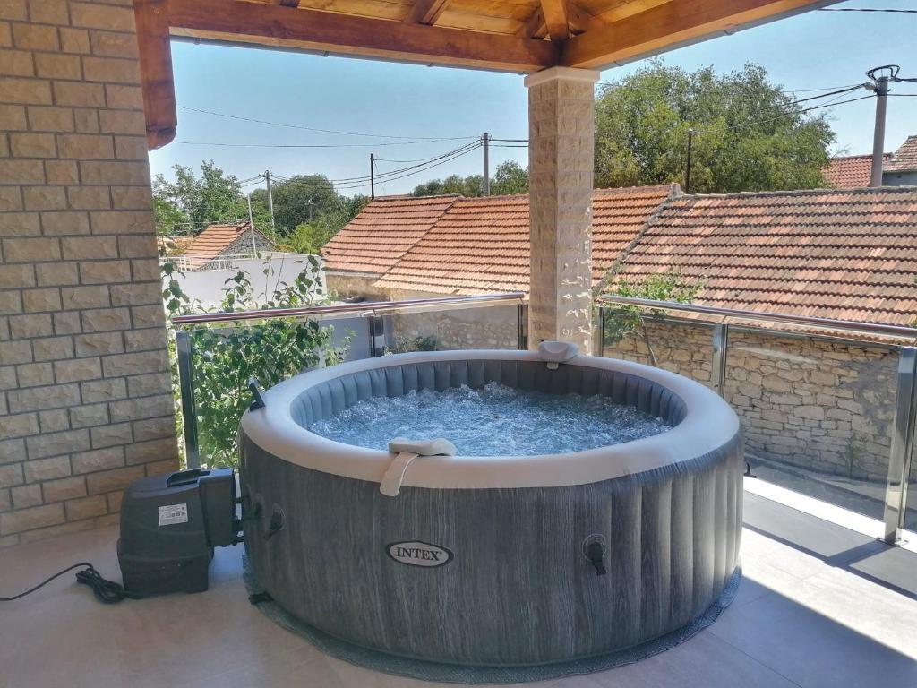 New, modern, luxury apartment Ivan with jacuzzi photo 1