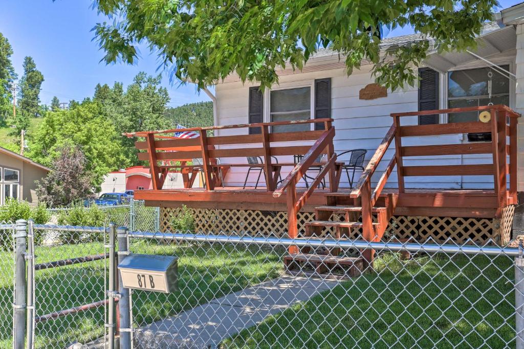 Sleek Deadwood Getaway Less Than 1 Mi to Downtown! photo 2