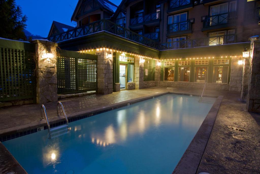 Pinnacle Hotel Whistler photo 1