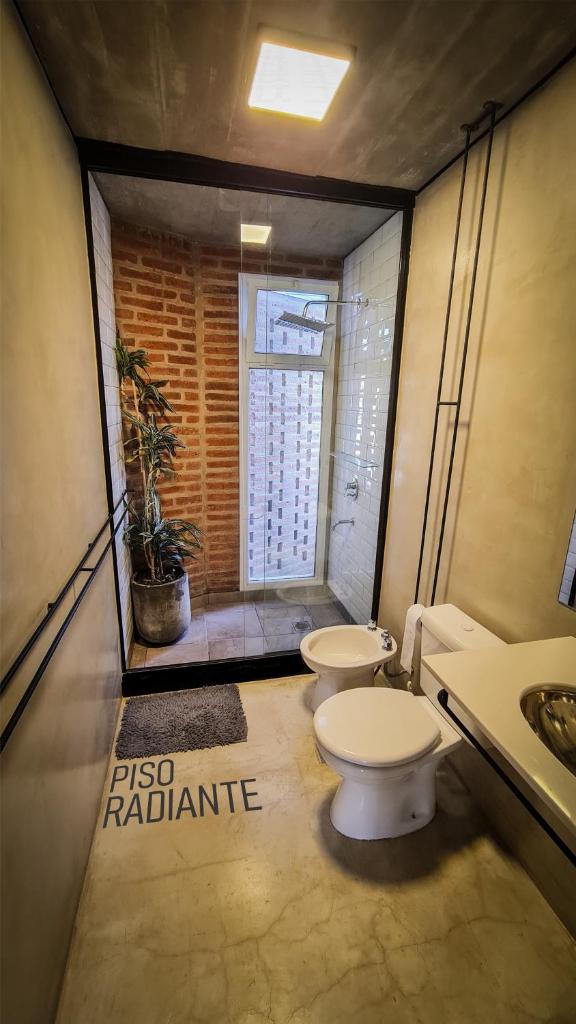 Casa D, moderna de 2 habitaciones con jardín en barrio privado photo 4