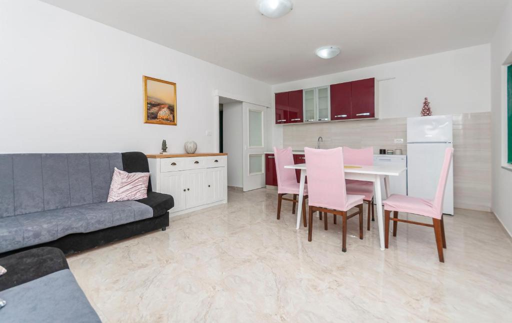 Apartment Roko photo 3
