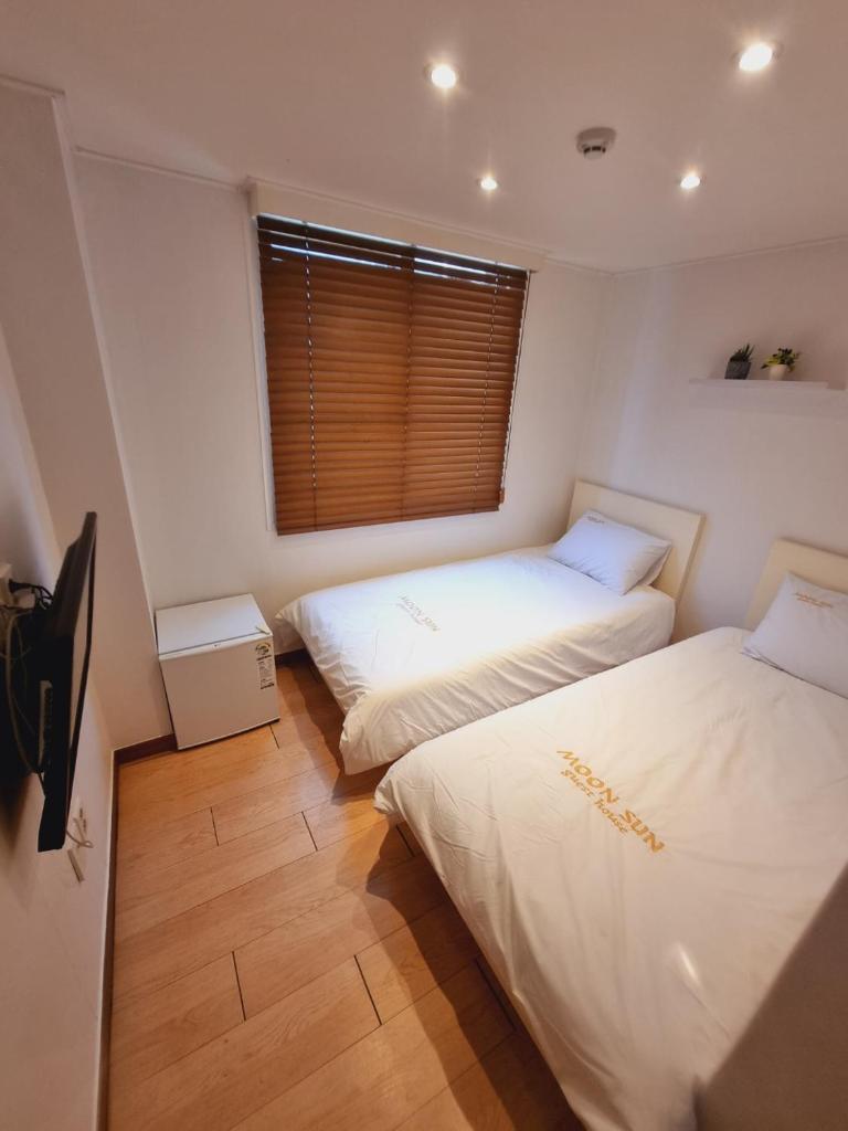 Moon Sun Guesthouse photo 2