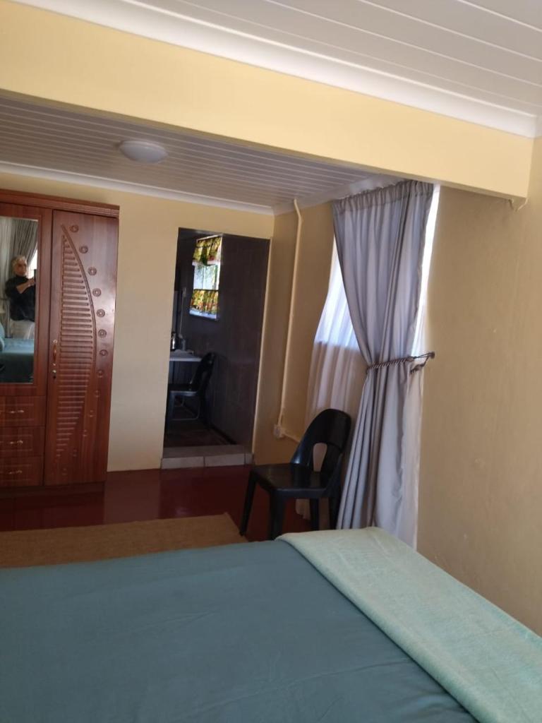 Rebanien2 Overnight Accommodation Double and Single bed photo 2