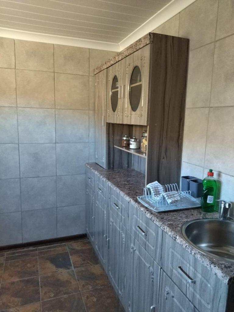 Rebanien2 Overnight Accommodation Double and Single bed photo 4