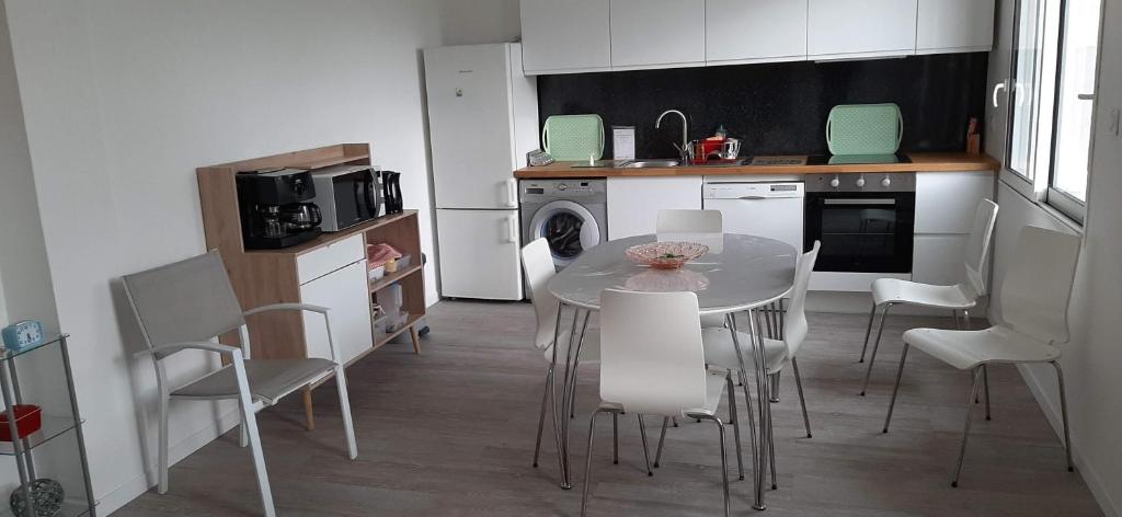Maison ville agréable photo 1