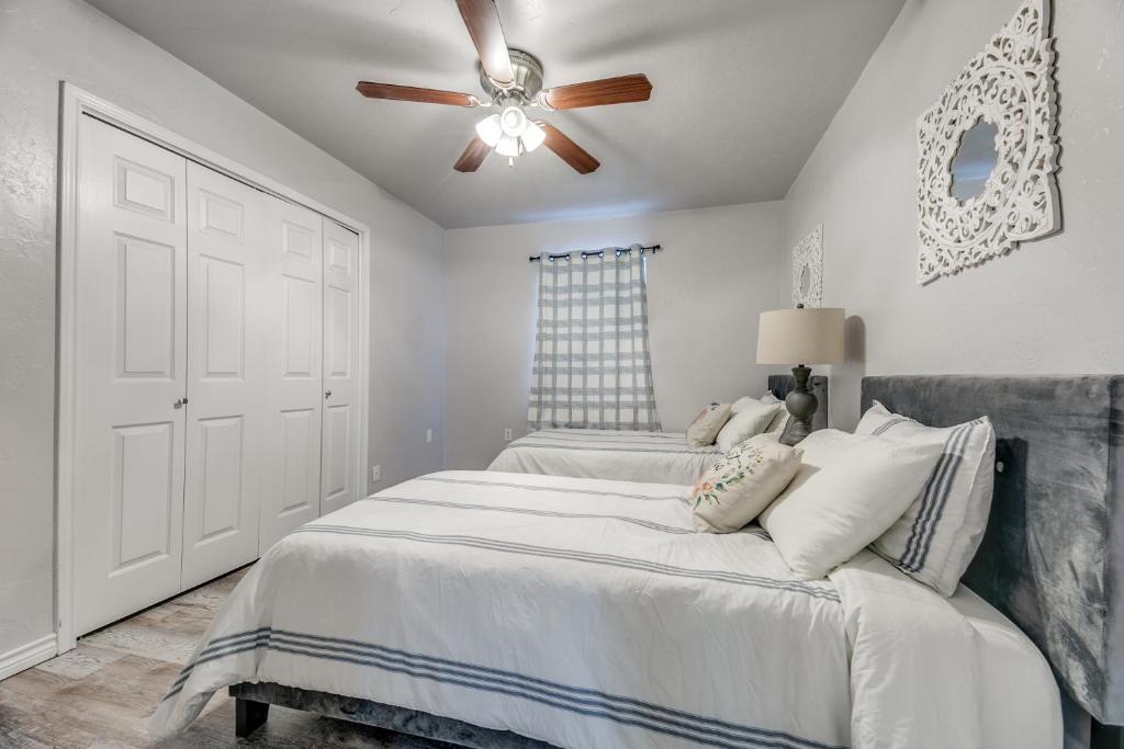 Cozy 4 Bedroom Home Blocks to Main Street and Wineries photo 4