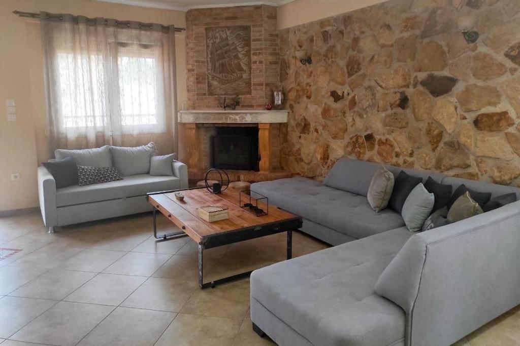 Nikos House Megara photo 1