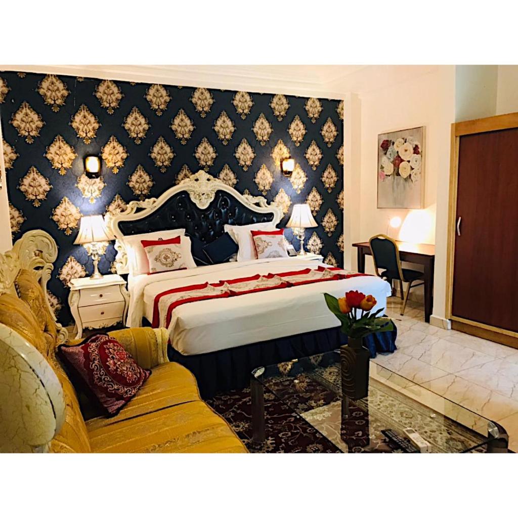 Marriot Metropolitan Hotel photo 1