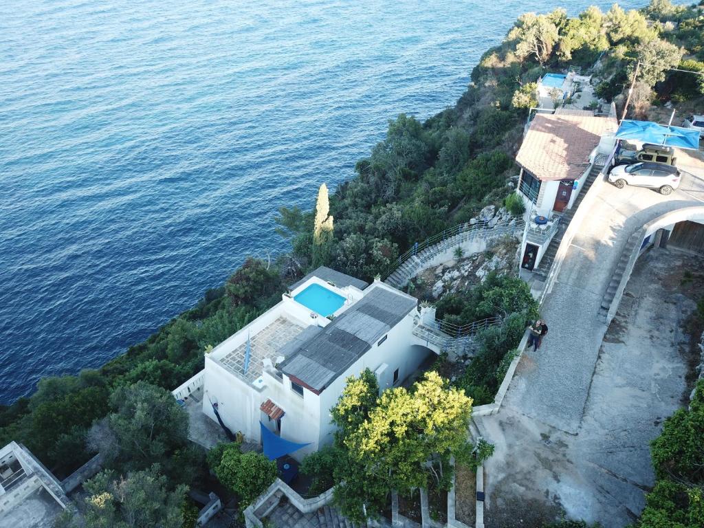 BLU SUITE COTTAGE SUL MARE e SWIMMING POOL photo 4