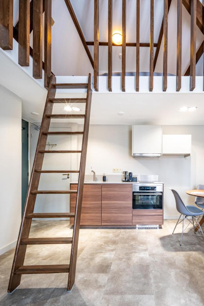 New Family Penthouse 7Min from Rotterdam Central Station top floor app4 photo 2