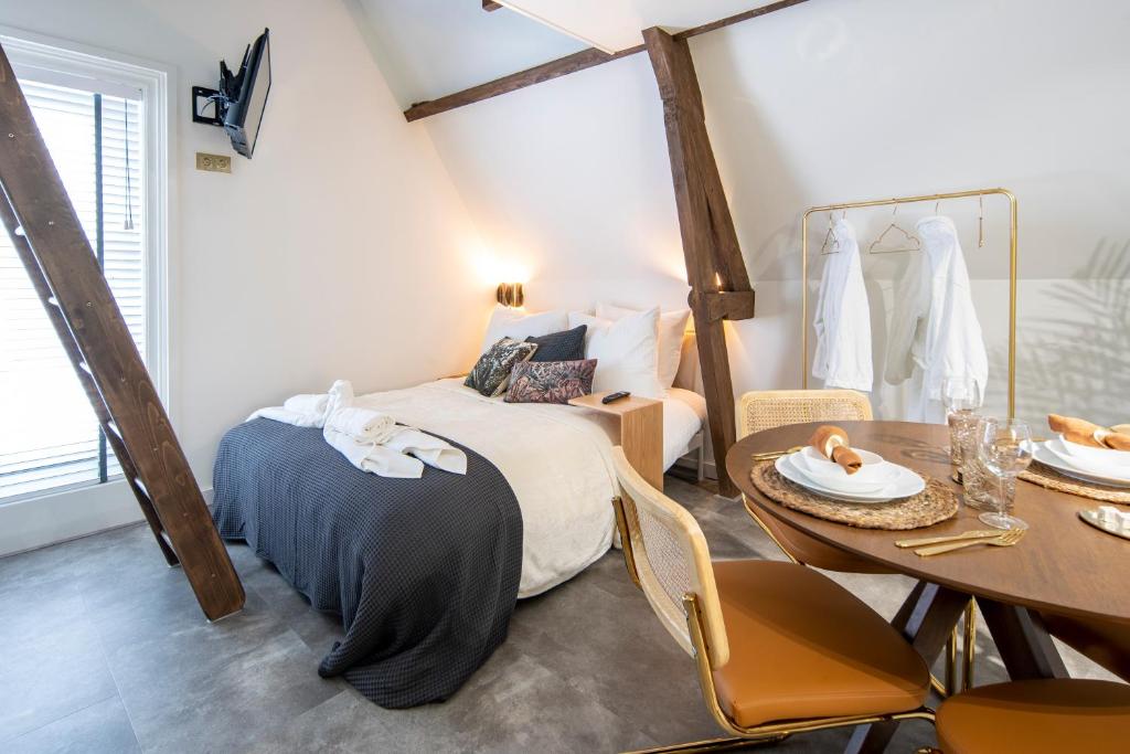 Family penthouse 7-Minutes from Rotterdam Central newly build top floor terrace photo 2