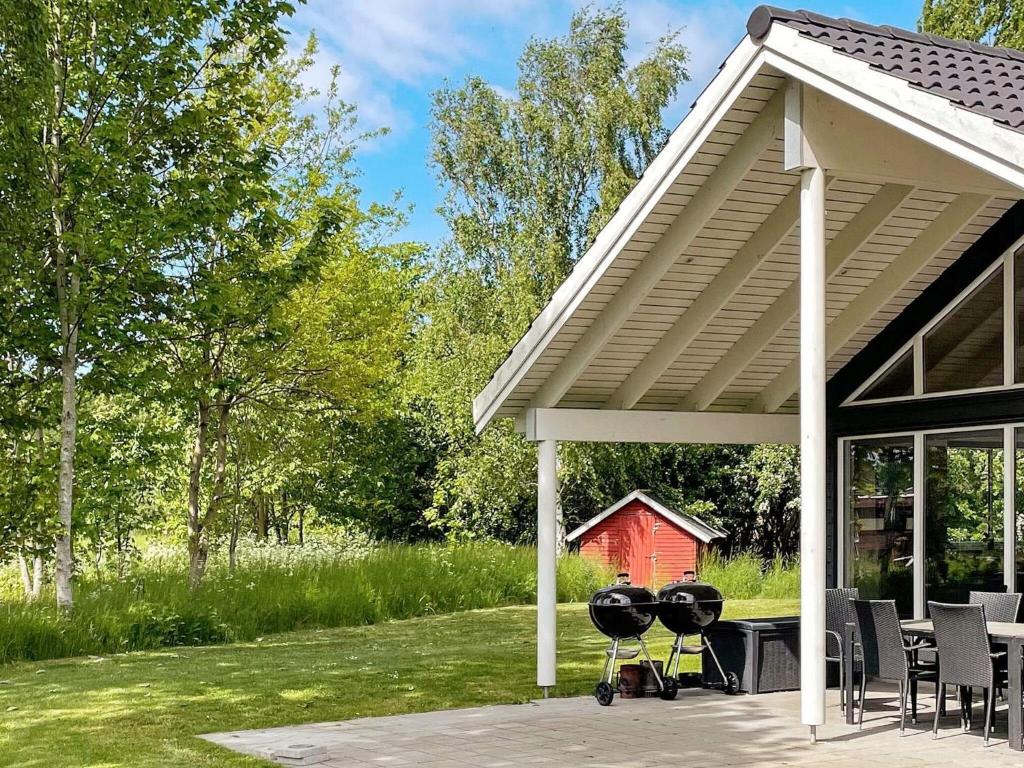 18 person holiday home in H jby photo 4