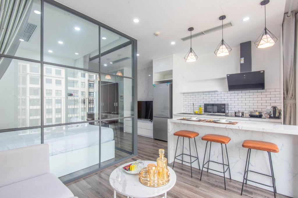 Sunny Vinhome D'Capital Apartment