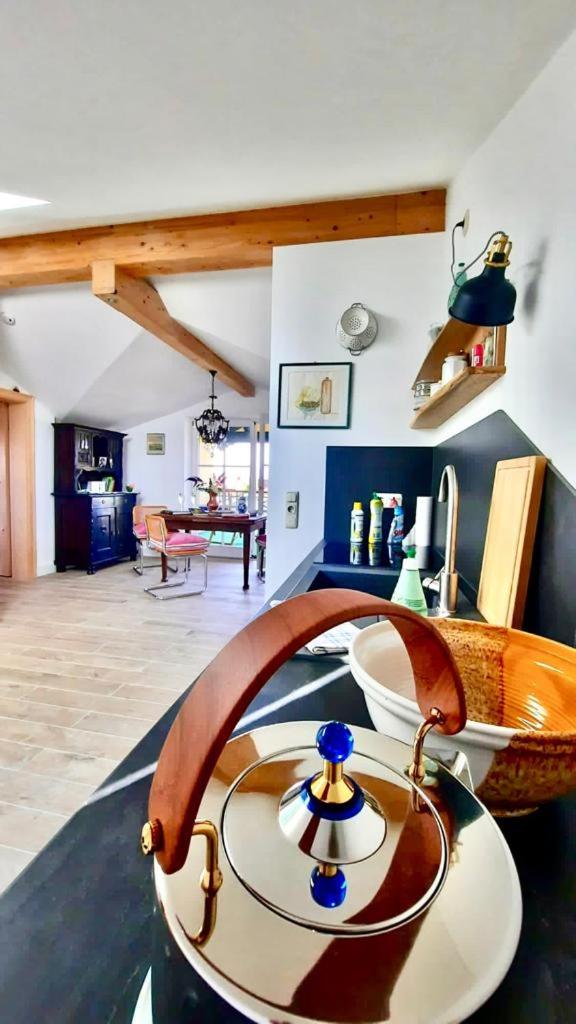 Ferienwohnung in seenaher Künstlervilla in Gstadt photo 3