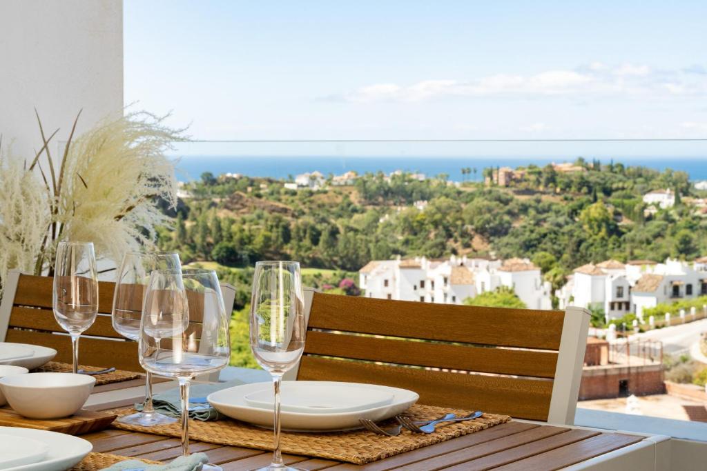 Luxury 3 bedroom apartment Amazing views-Botanic by Taylor Wimpey photo 4