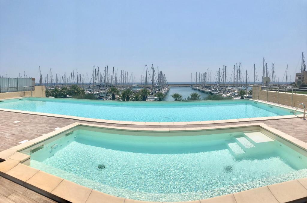 Aregai Marina Exclusive Seaside Apartments photo 1
