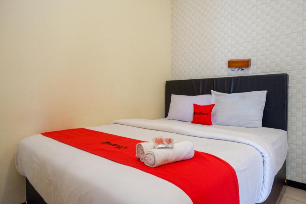 RedDoorz At Hotel Sartika Yogyakarta, Sleman